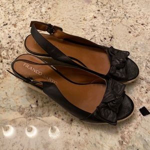 Black Wedges